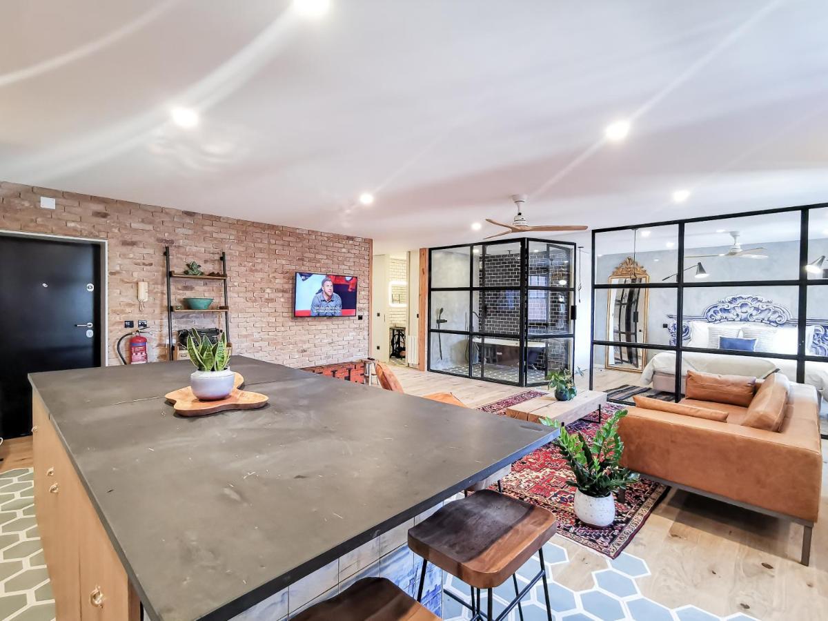 World Heritage Flat With River View *